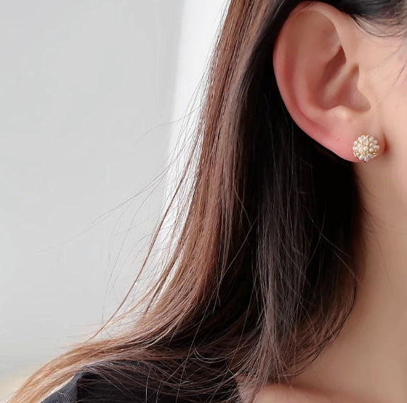 Mini Pearl Bouquet Studs